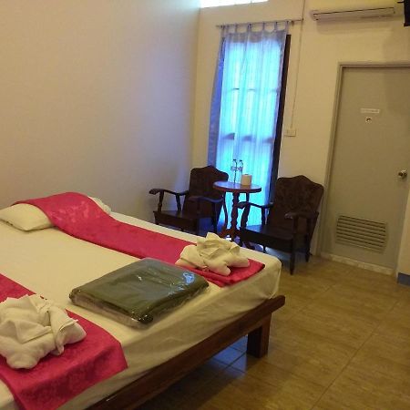 Sukhothai Hostel Экстерьер фото